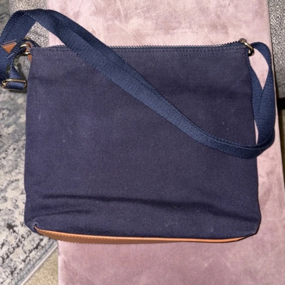 Tommy Hilfiger Navy Crossbody Bag with Red and White Panels - Picture 4 of 5
